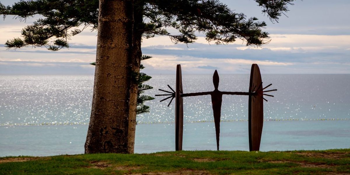 'Floating - Grounded Figure' by Greg Johns, Cottesloe 2021. Photo by Jessica Wyld.